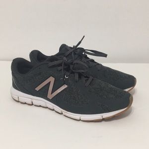 New Balance Women Round Toe Canvas Running Shoe
